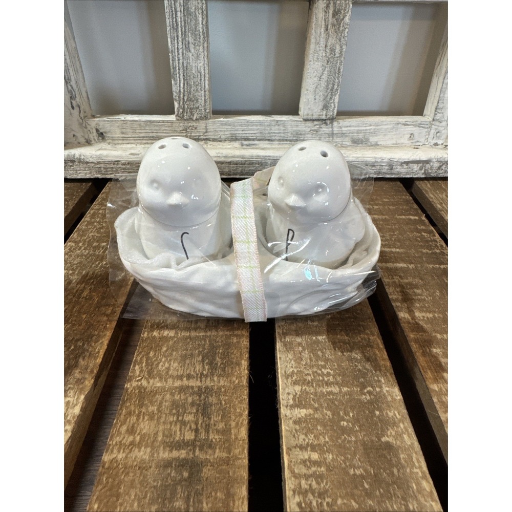 New Rae Dunn Easter Magenta Baby Chick Salt & Pepper Shakers Spring Birds White